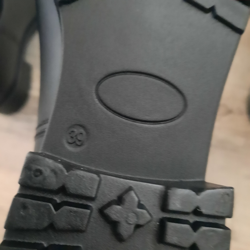 ASOS Black Boots - Picture 7 of 7